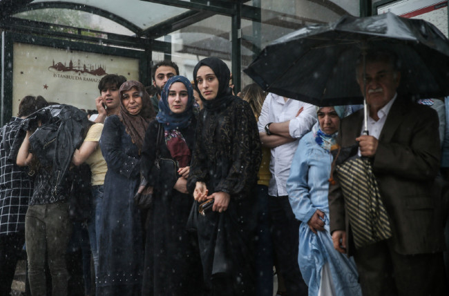 Yağmur hayatı felç etti 15