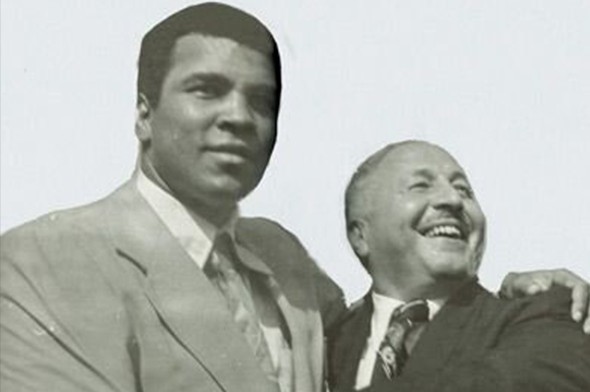Muhammed Ali, Necmettin Erbakan ile Sultanahmet'te 3