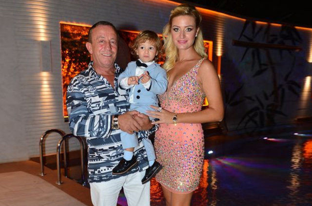 Ünlü isimlerin makyajsız halleri 23