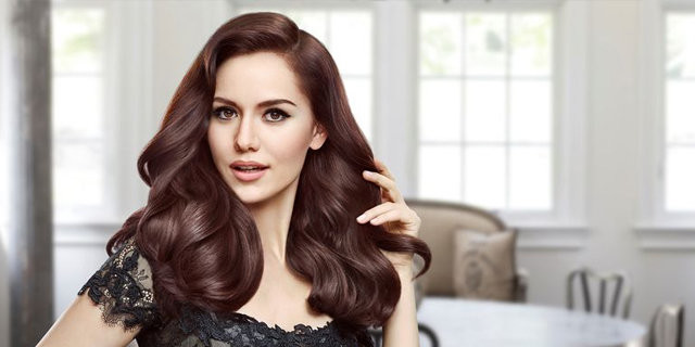 Ünlü isimlerin makyajsız halleri 35