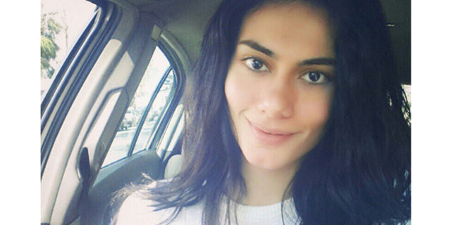 Ünlü isimlerin makyajsız halleri 43