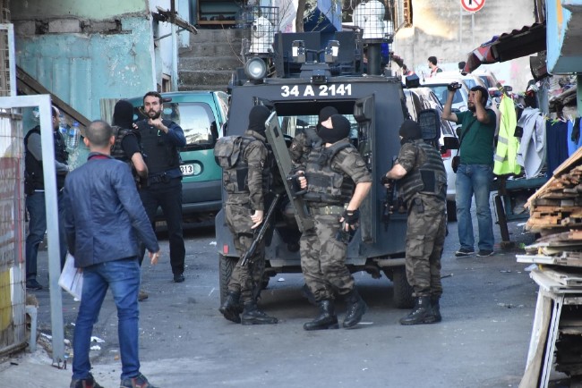 Gaziosmanpaşa'da uyuşturucu operasyonu 1