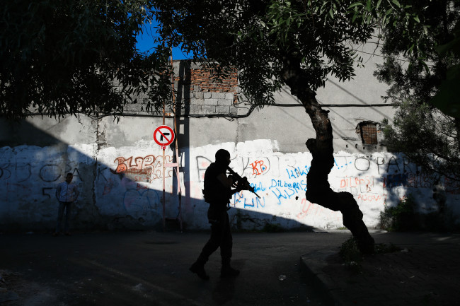 Gaziosmanpaşa'da uyuşturucu operasyonu 14