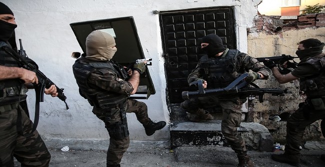 Gaziosmanpaşa'da uyuşturucu operasyonu 16