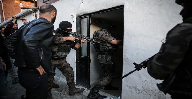 Gaziosmanpaşa'da uyuşturucu operasyonu 12