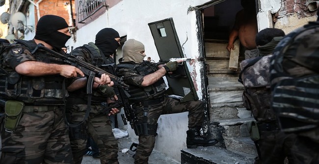 Gaziosmanpaşa'da uyuşturucu operasyonu 15