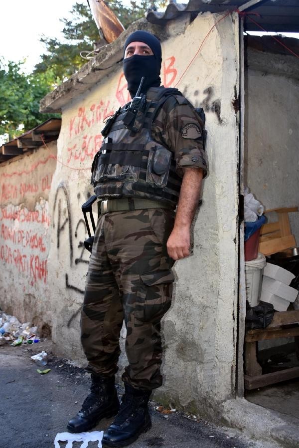 Gaziosmanpaşa'da uyuşturucu operasyonu 19