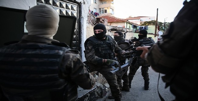 Gaziosmanpaşa'da uyuşturucu operasyonu 17