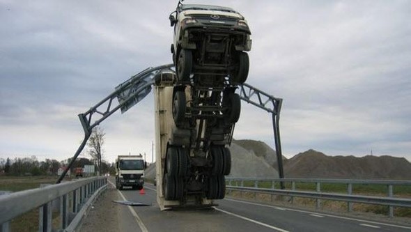Trafikte şaşırtan görüntüler 18