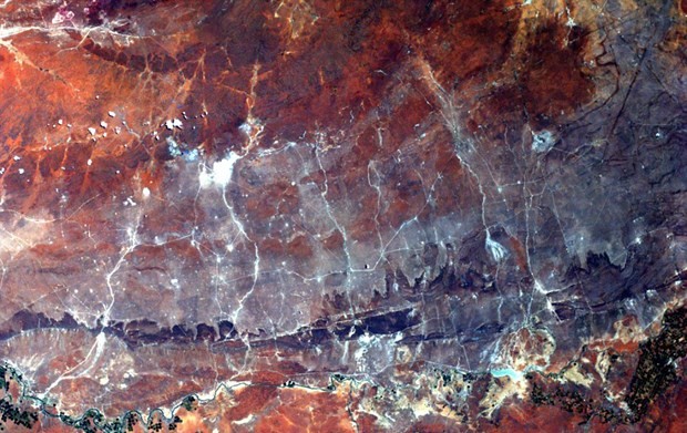 Astronotların paylaşım rekorları kıran kareleri 17