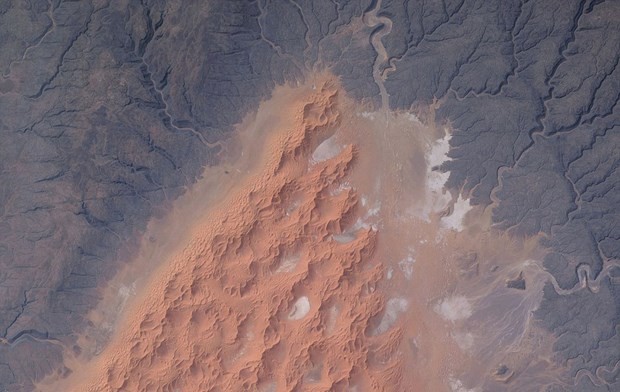 Astronotların paylaşım rekorları kıran kareleri 27