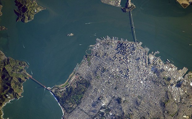 Astronotların paylaşım rekorları kıran kareleri 11