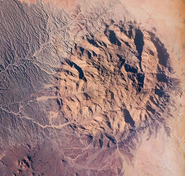Astronotların paylaşım rekorları kıran kareleri 21
