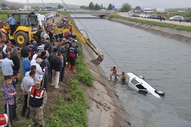Su kanallarındaki ihmal 992 can aldı 8