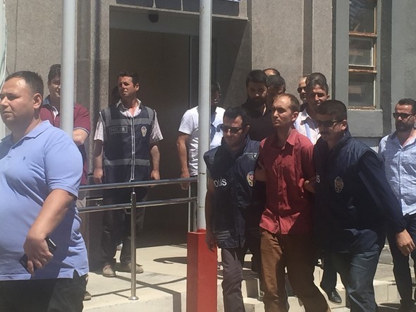 İşte Atalay Filiz'in çantasından çıkanlar 3