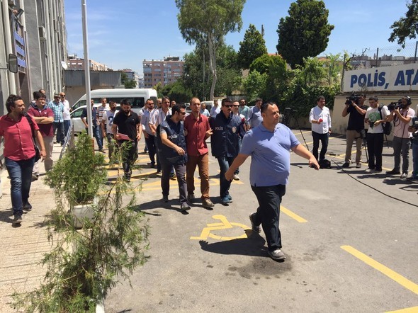 İşte Atalay Filiz'in çantasından çıkanlar 5