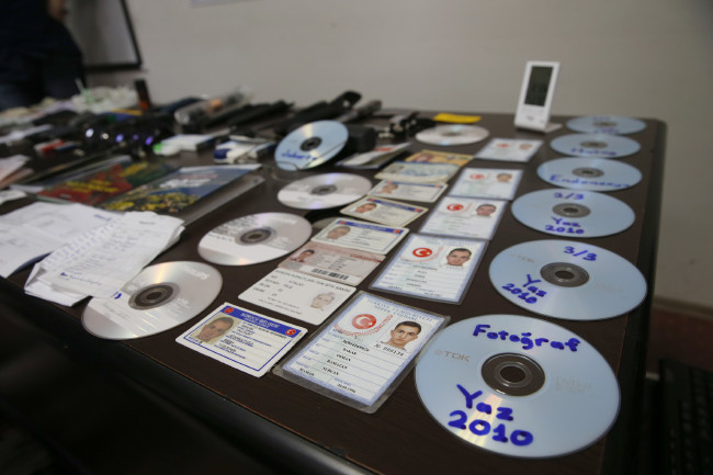 İşte Atalay Filiz'in çantasından çıkanlar 19