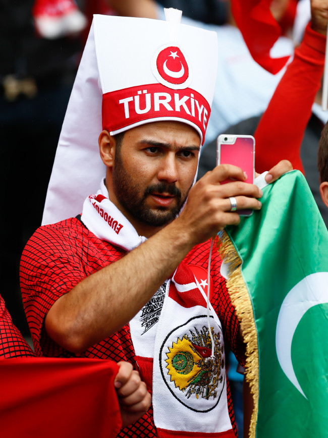 Türkler Fransa'yı fethetti! 50