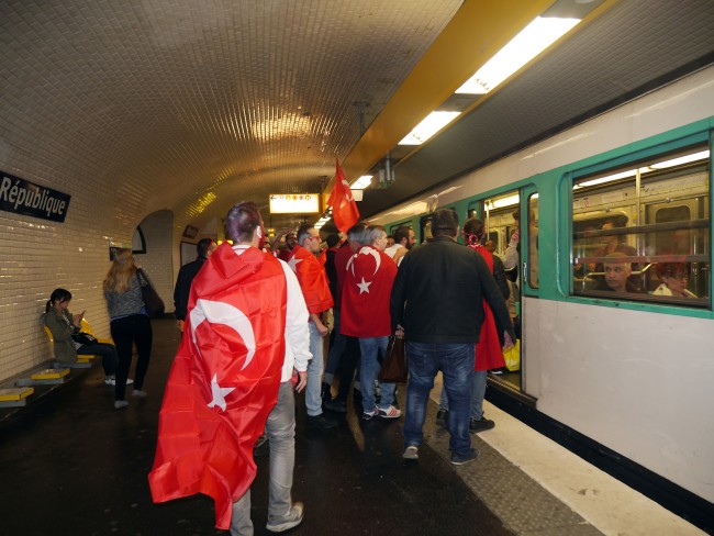 Türkler Fransa'yı fethetti! 16