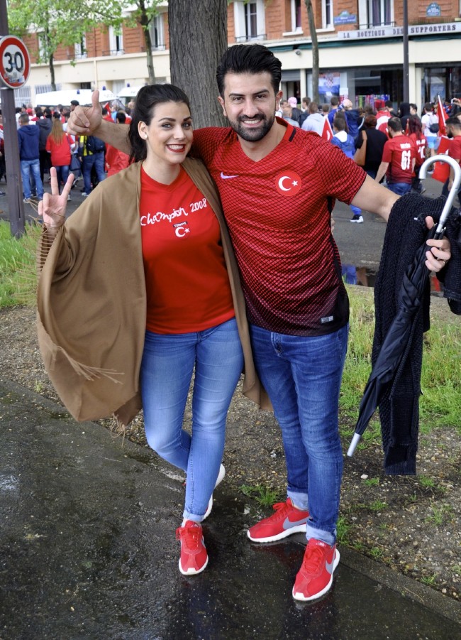 Türkler Fransa'yı fethetti! 21