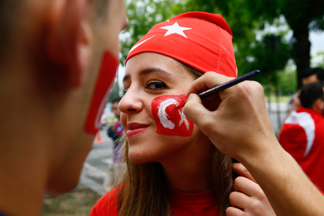 Türkler Fransa'yı fethetti! 28