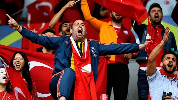 Türkler Fransa'yı fethetti! 4