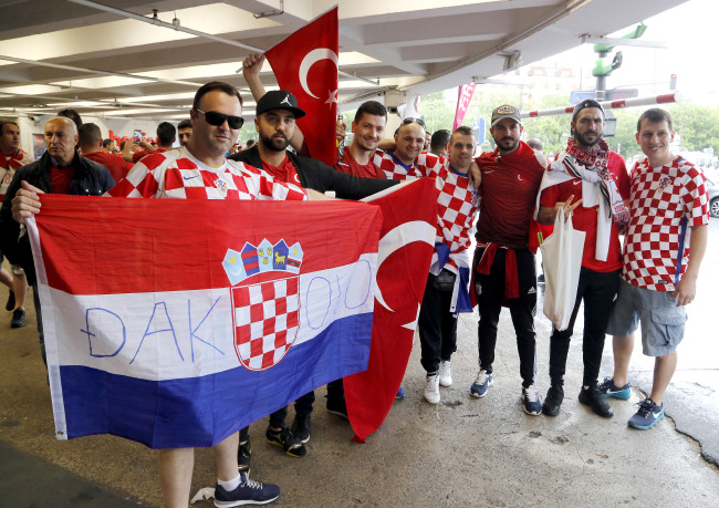 Türkler Fransa'yı fethetti! 61