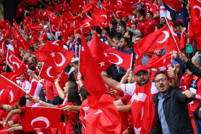 Türkler Fransa'yı fethetti! 46