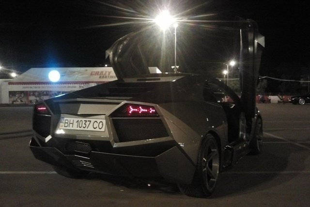 Evinde Lamborghini yaptı 40