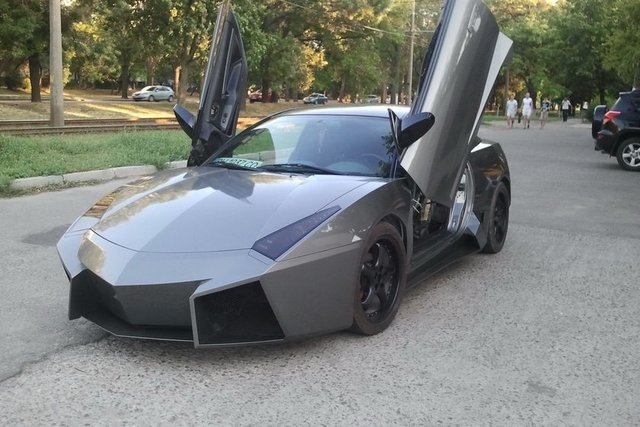 Evinde Lamborghini yaptı 43