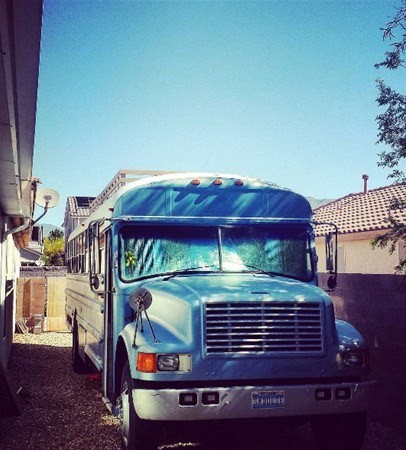 Otobüsü eve çevirdi 16