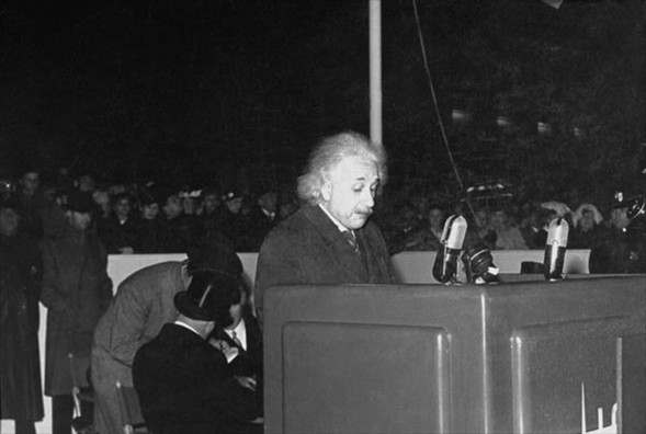 Einstein'in bilinmeyen yönleri 12
