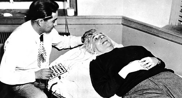 Einstein'in bilinmeyen yönleri 50