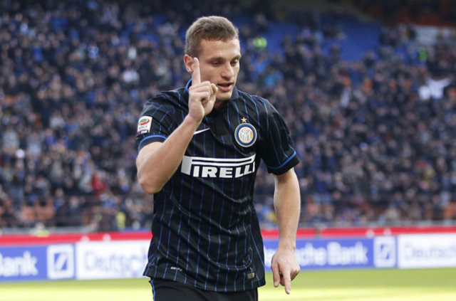 2015/2016 sezonunda futbolu bırakanlar 16