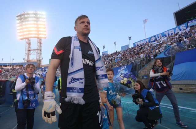 2015/2016 sezonunda futbolu bırakanlar 21