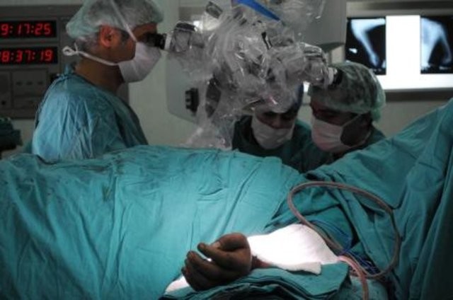 Ameliyat ortasında dehşete uyanmak 11