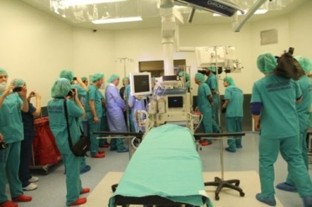 Ameliyat ortasında dehşete uyanmak 12