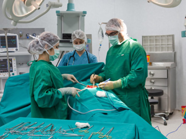 Ameliyat ortasında dehşete uyanmak 15