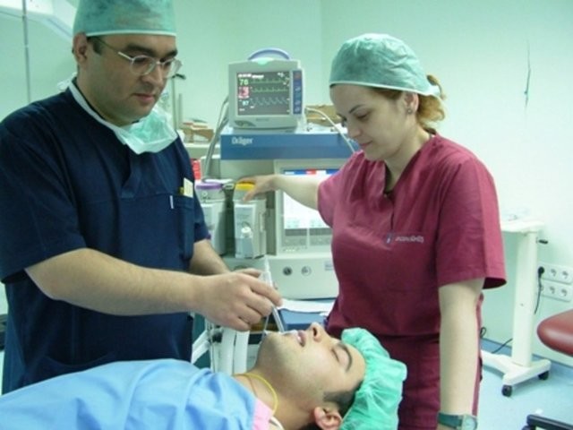 Ameliyat ortasında dehşete uyanmak 23