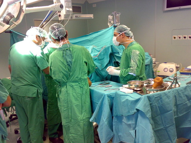 Ameliyat ortasında dehşete uyanmak 26