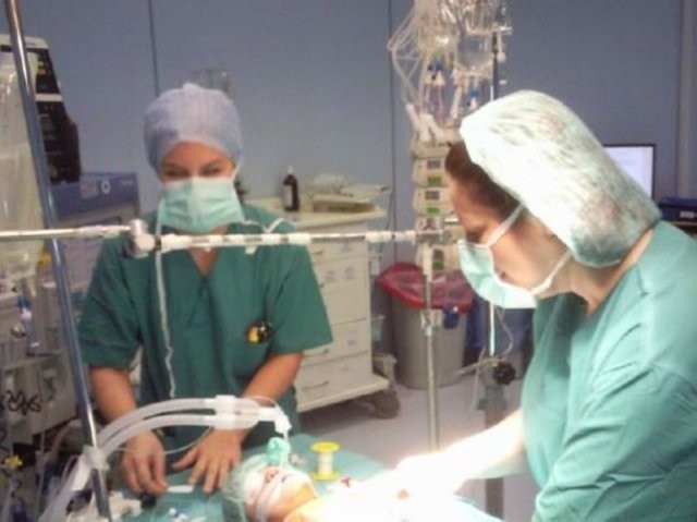 Ameliyat ortasında dehşete uyanmak 32