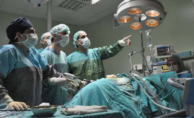 Ameliyat ortasında dehşete uyanmak 38