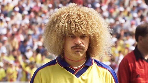 Saçlarıyla ilgi çeken futbolcular 13