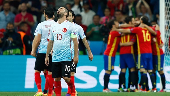 Arda ve taraftarlar arasında gerginlik 8