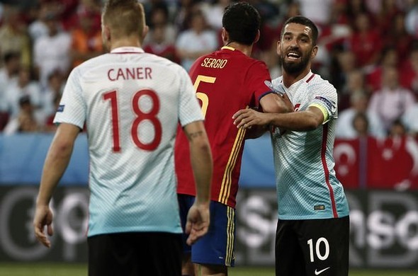 Arda ve taraftarlar arasında gerginlik 4