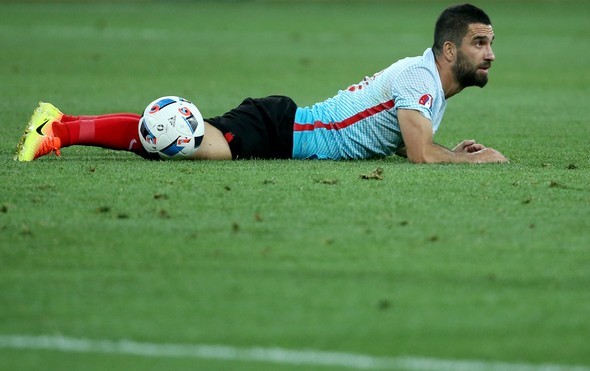 Arda ve taraftarlar arasında gerginlik 10