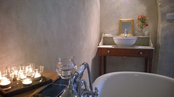 1 euro'luk mağarayı suite çevirdiler 18