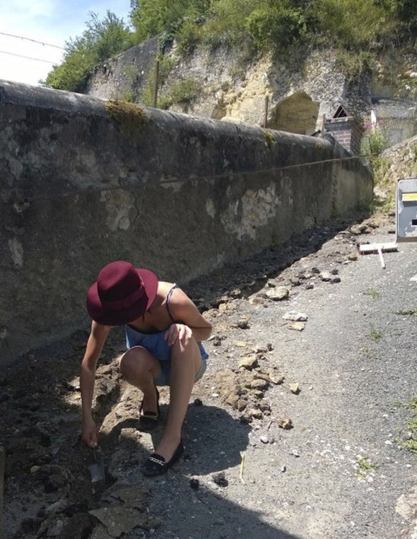 1 euro'luk mağarayı suite çevirdiler 7