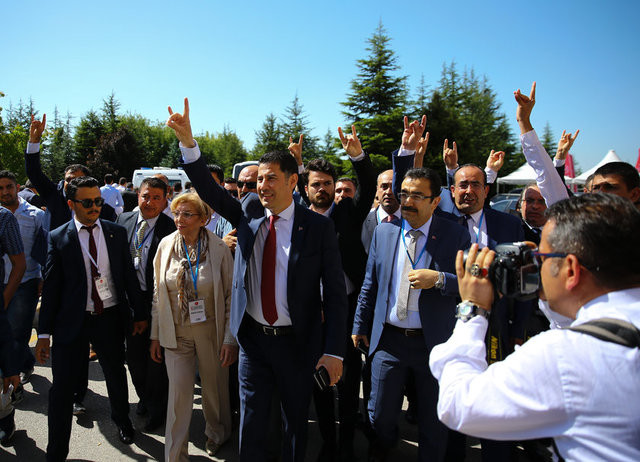 MHP kurultayı toplandı 33