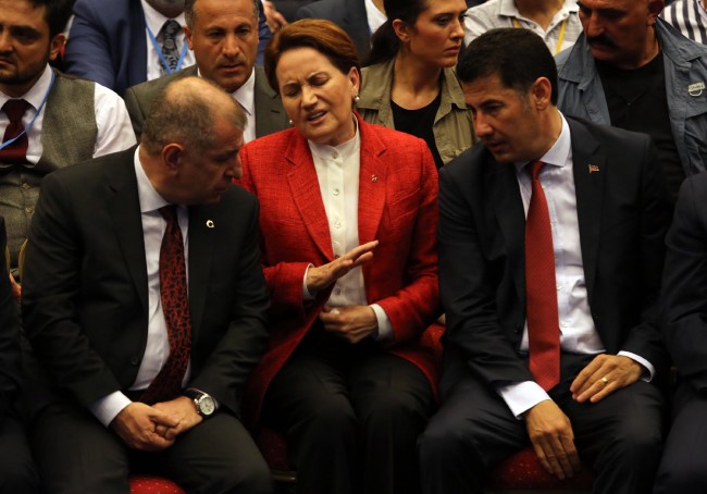 MHP kurultayı toplandı 19